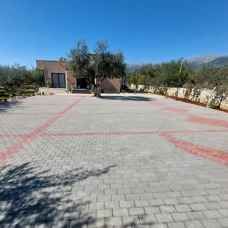 בית הארחה Mezzanine Bay 3*