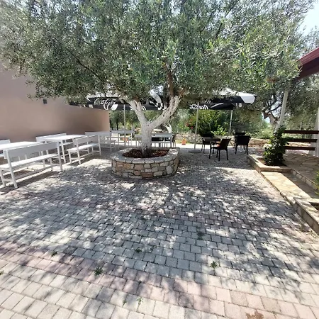 Mezzanine Bay Himarë