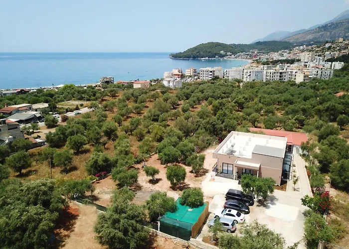 Mezzanine Bay Konukevi Himarë