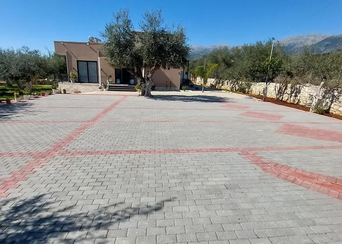 Konukevi Mezzanine Bay 3*