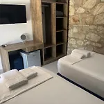 Mezzanine Bay Maison d'hôtes Himarë