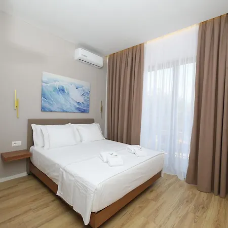 Pensión Mezzanine Bay Himarë