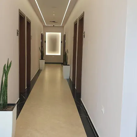 Mezzanine Bay *