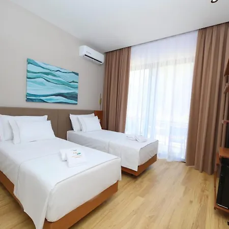 Pensión Mezzanine Bay Himarë
