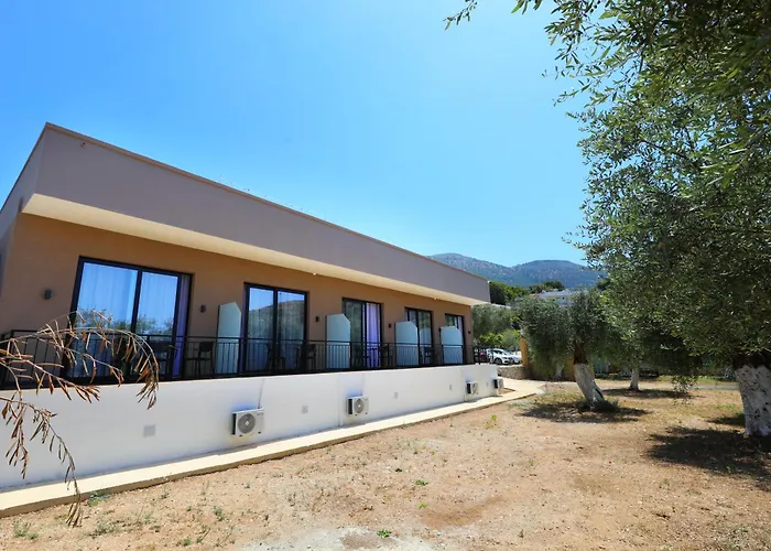 Mezzanine Bay Himarë