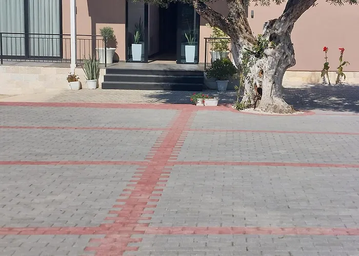 Mezzanine Bay 3* Himarë