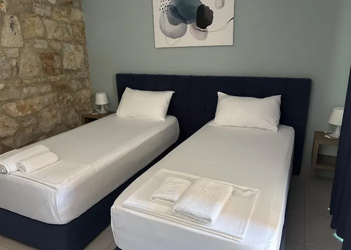 Pensión Mezzanine Bay 3*